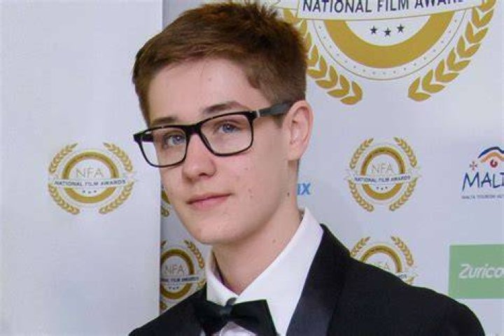archie lyndhurst