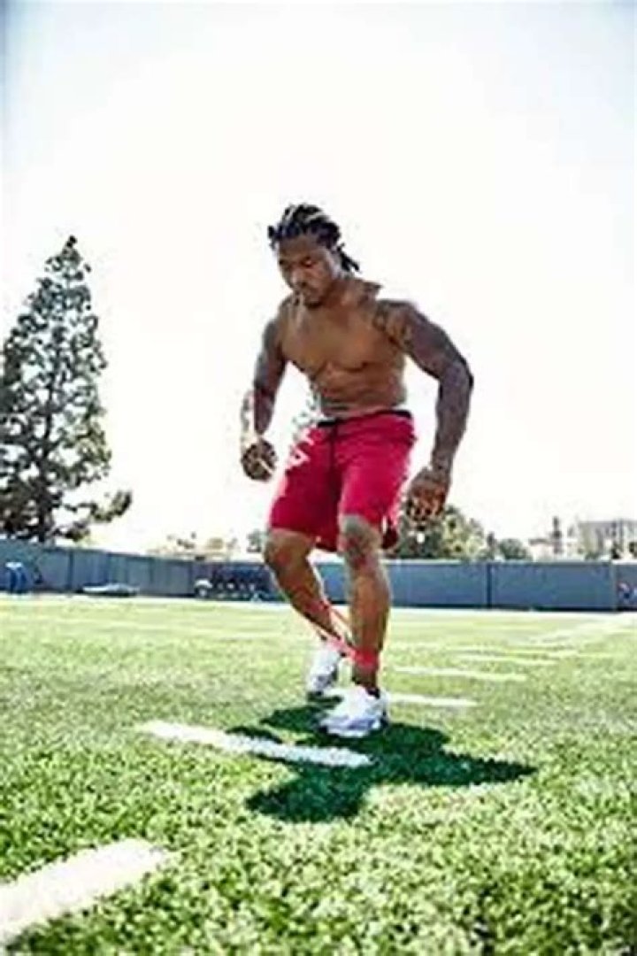 Devonta Freeman Height, Weight, Net Worth, Biography, Other Facts