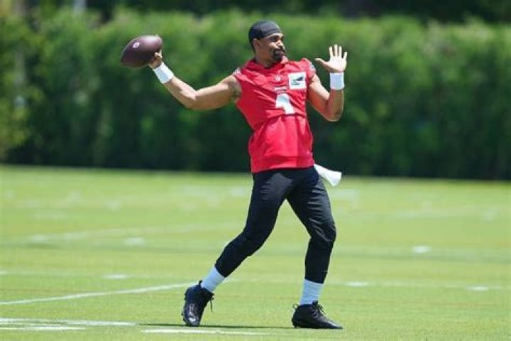 Jalen Hurts Height 